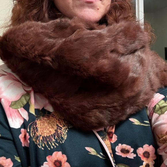 Mink wrap mint condition-real fur - Picture 12 of 13